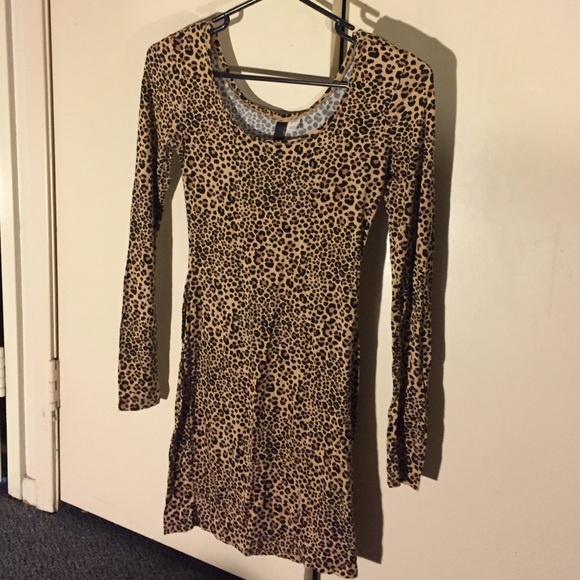 Bodycon cheetah print dress