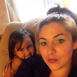 Meet your Posher, Raina