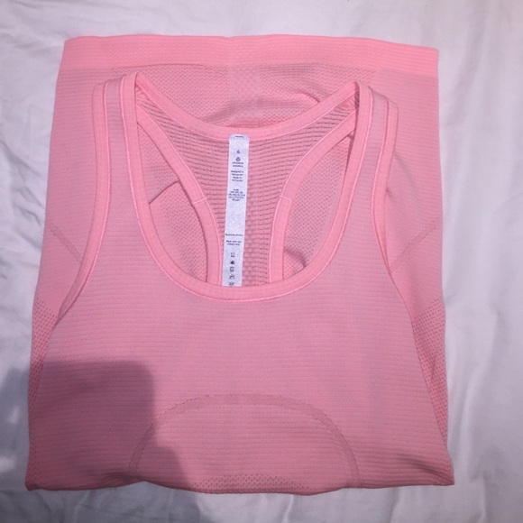 lululemon size 6 BNWOT SWIFTLY TECH. SO BEAUTIFUL!