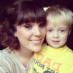 Meet your Posher, Hallie