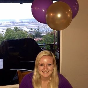 Meet your Posher, Shiloe