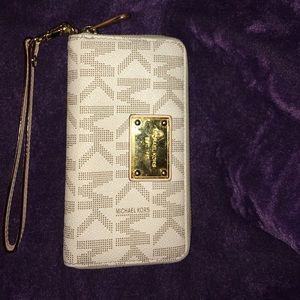 *NEED TO SELL ASAP* Gold & Tan MK wallet