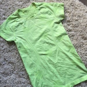 Lululemon polka dot Run Swiftly