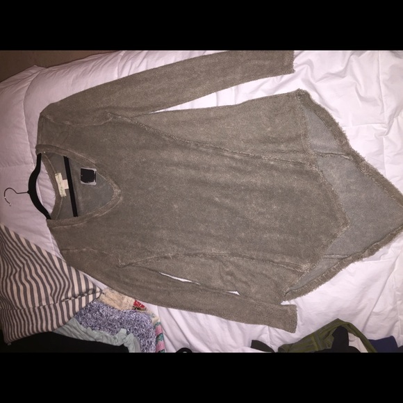 New army green long sleeve shirt