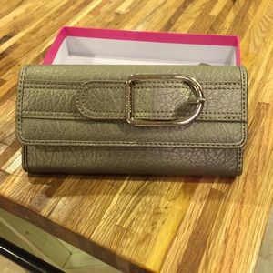 Olive Nine West Wallet NWT