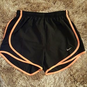 SALE 🎉🎉 NWT - Nike Tempo Running Shorts