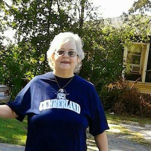 Meet your Posher, Debbie