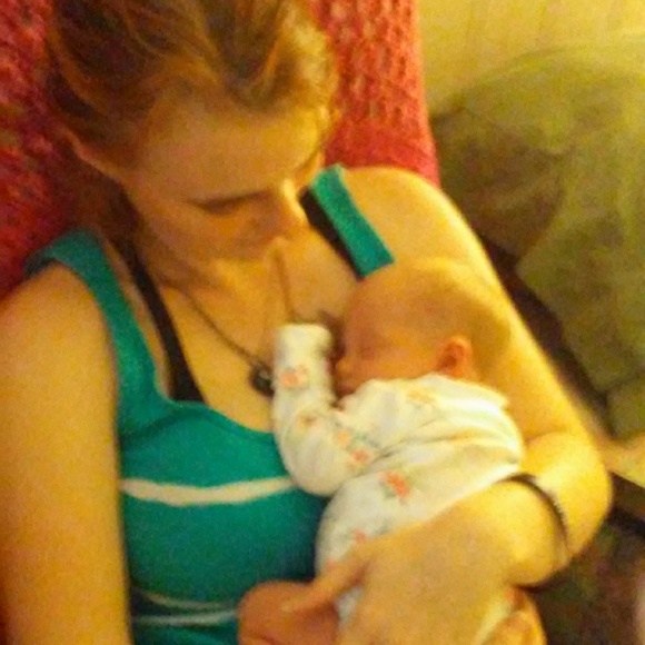 Meet your Posher, Jlynn - Picture 3 of 5