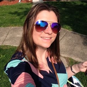 Meet your Posher, Keri