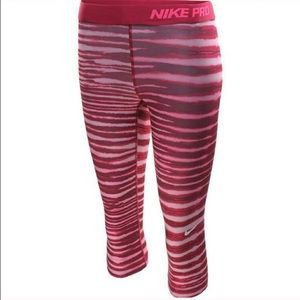 Nike Pro Tiger Capri Small