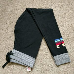 VS Pink Retro Campus Yoga Legging, Small