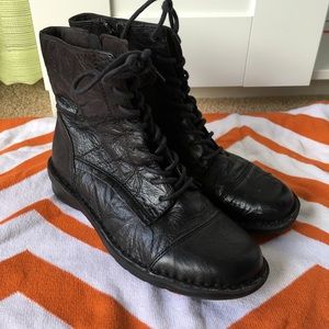Super comfy short combat style boots