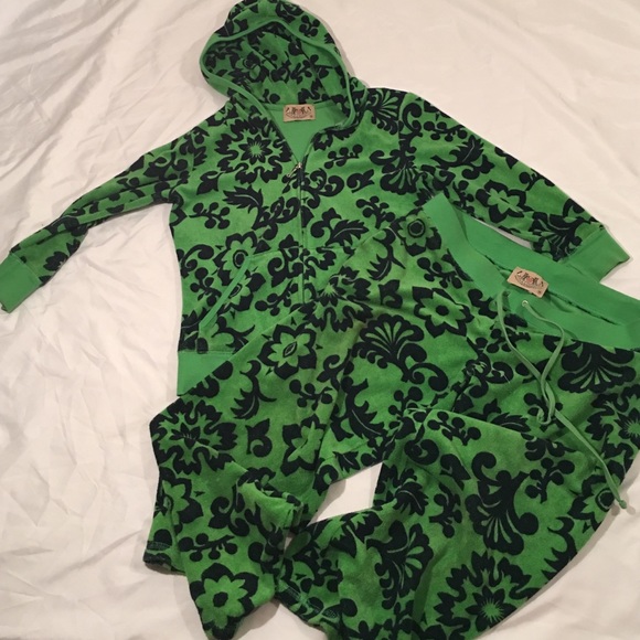 Juicy Couture Jacket & Capri Pants Set