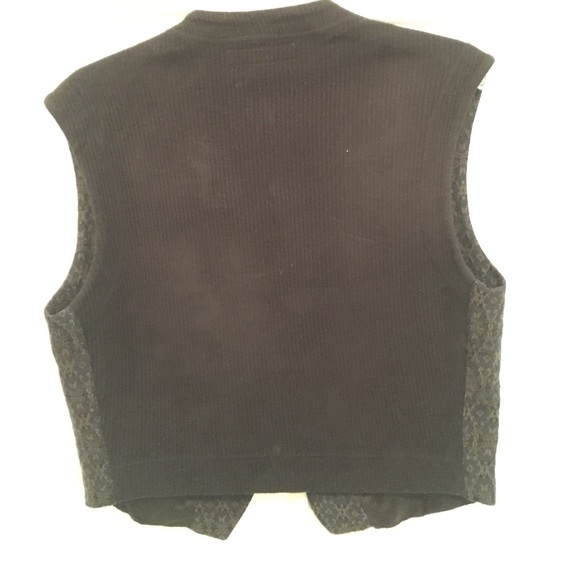 Vest - Picture 3 of 3