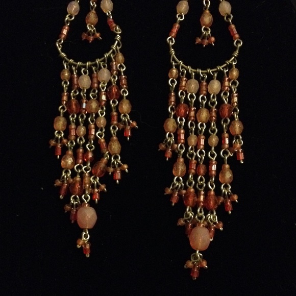 Earings - Picture 2 of 3