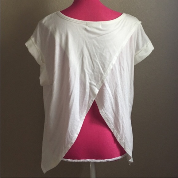 Anthropologie Tops - Cloth & Stone White open-back Top Anthropologie Tops - Cloth & Stone White open-back Top