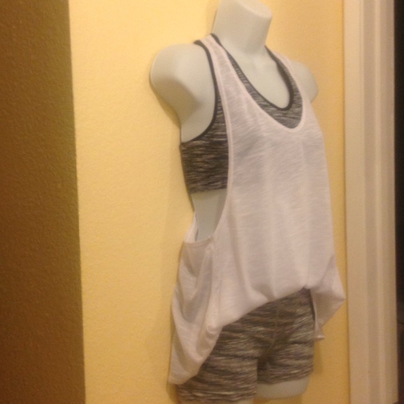 Medium-Workout set - Picture 2 of 2