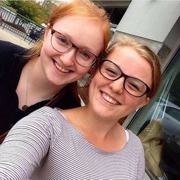 Meet your Posher, Gabby - Picture 1 of 1