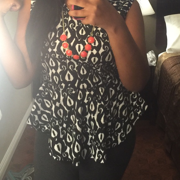 Special Deal Today : Dressy Shirt w/ necklace - Picture 2 of 3