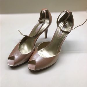 Nine West pale pink peep toe heels