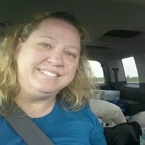 Meet your Posher, Debbie