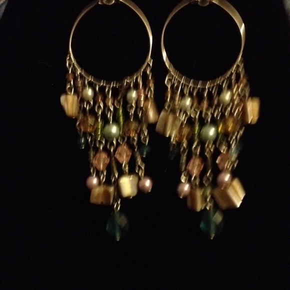 Earings - Picture 2 of 2