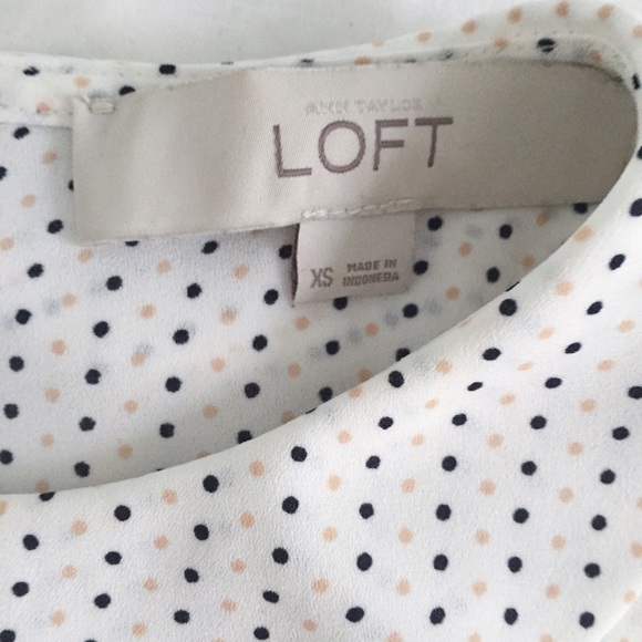 ⛔️BUNDLED⛔️Loft Polka Dot Peter Pan Top - Size XS - Picture 4 of 4