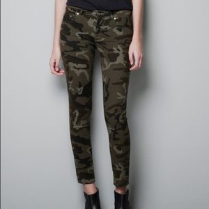 Zara camo Jean pants