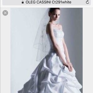 Oleg Cassini CT 291 White Wedding Dress Size 14