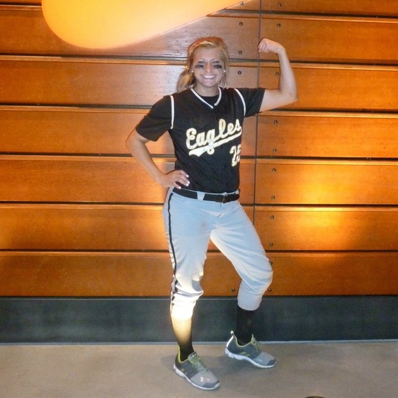 Meet your Posher, Kylee - Picture 1 of 1