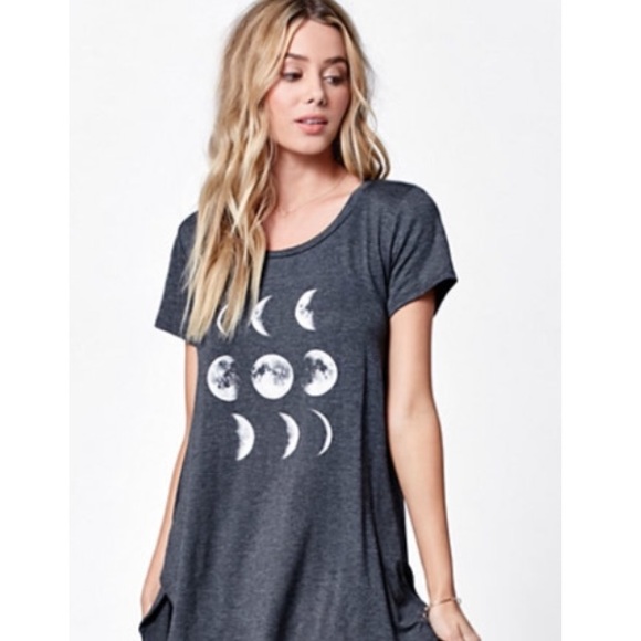 Pacsun moon shirt