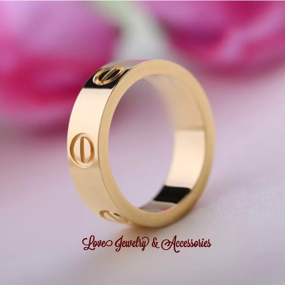 Love Jewelry & Accessories Jewelry - Love Band Carved Gold Ring