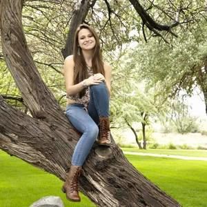 Meet your Posher, Annie