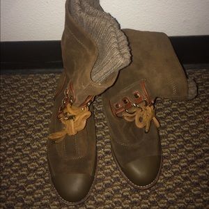 Tori Burch boots