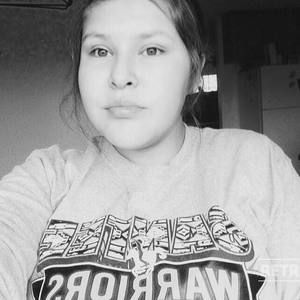 Meet your Posher, Stefani