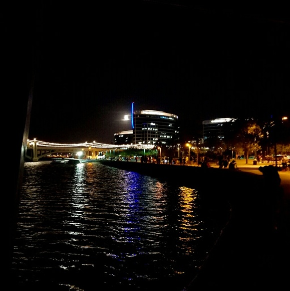 Meet your Posh Ambassador, Dee! 😘 - Picture 2 of 3