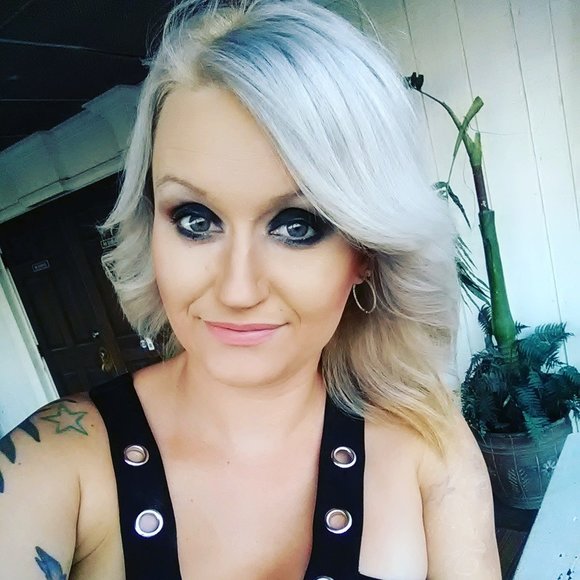 Meet your Posher, Ashlie - Picture 1 of 1