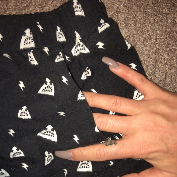 shorts - Picture 3 of 4