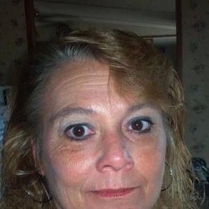 Meet your Posher, Deedra