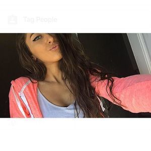 Meet your Posher, Kayla