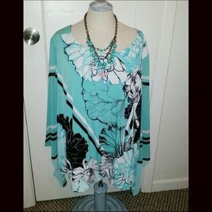 Gorgeous like new Alfani blouse size 3X