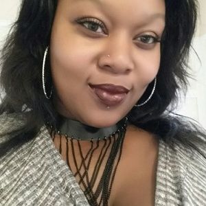 Meet your Posher, Shaina