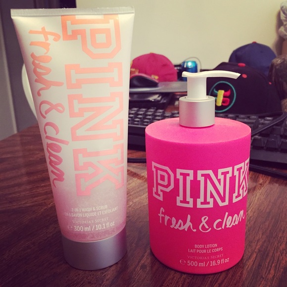 VS Pink body lotion & scrub