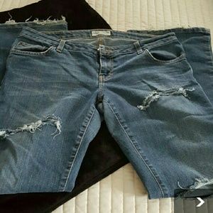 Ripped American Eagle Jean