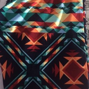 OS LulaRoe leggings NWOT.