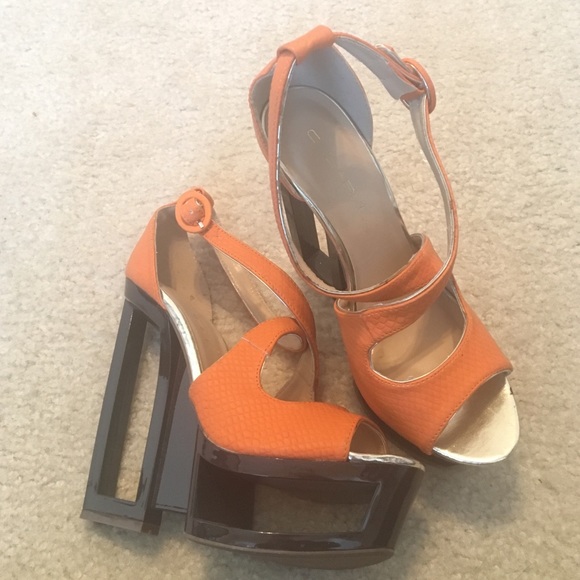 Unique Platforms - image 1