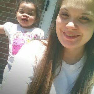 Meet your Posher, Hallie