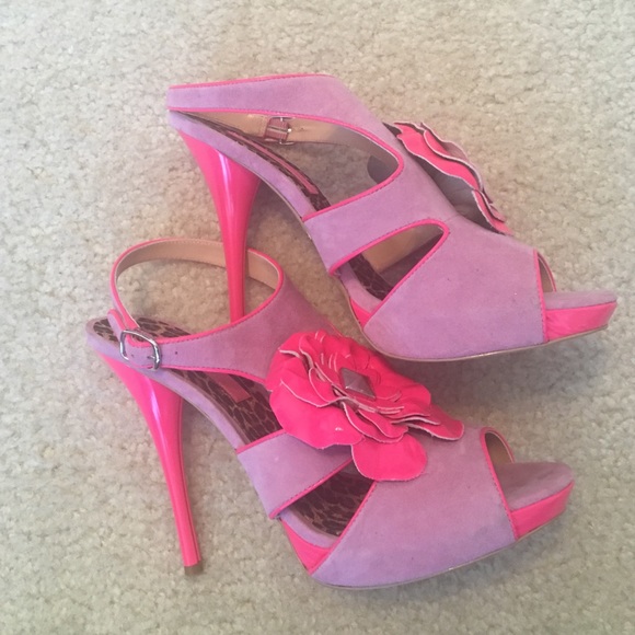 Betsy Johnson pink pumps - Picture 2 of 4