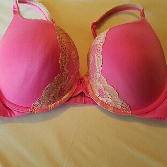 Victoria Secret padded perfect coverage  34DD