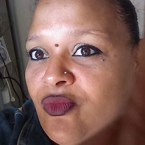 Meet your Posher, Deborah